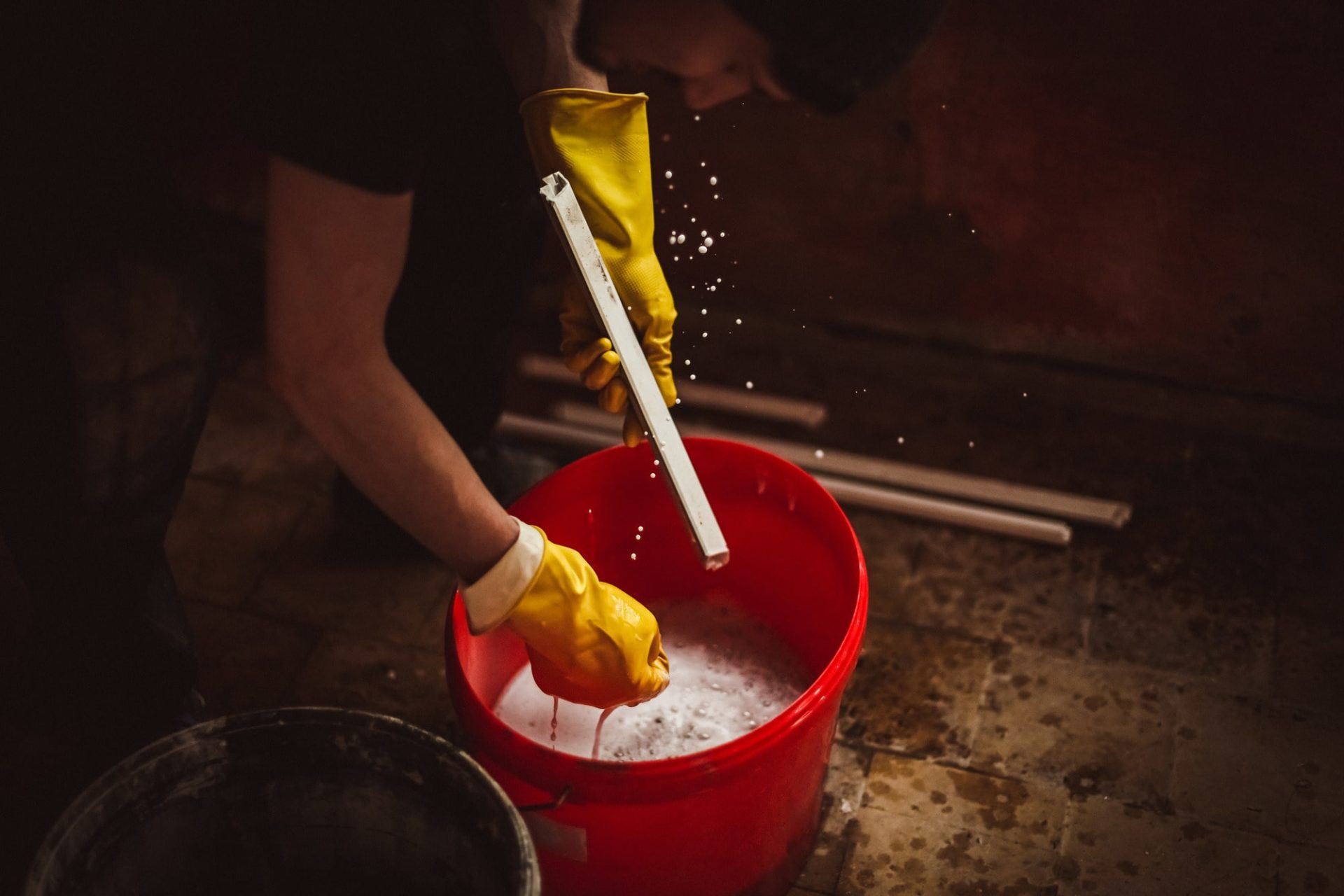Spill Kits vs Traditional Cleanup Methods